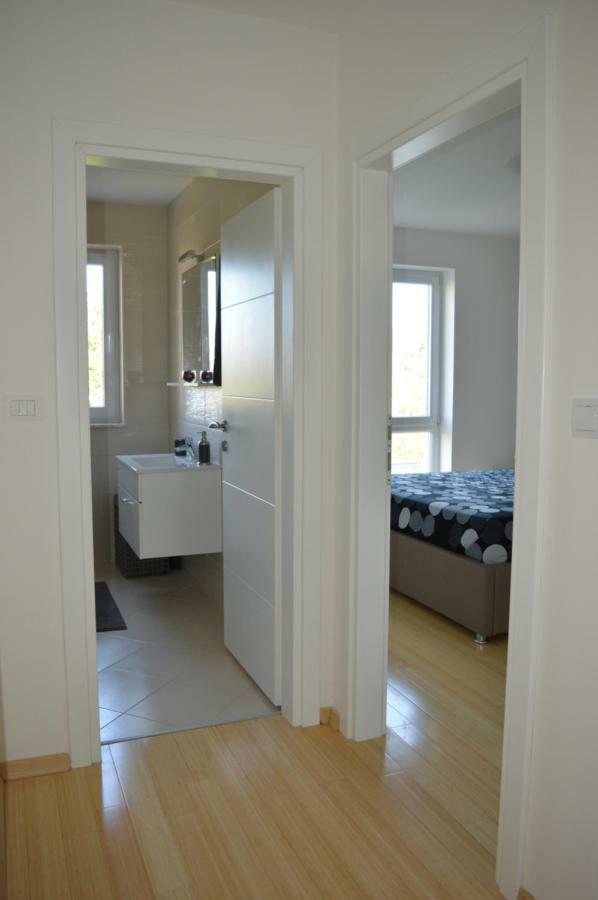 Malinska Apartment Exterior photo